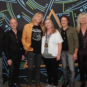 Meet your Posher, Renee